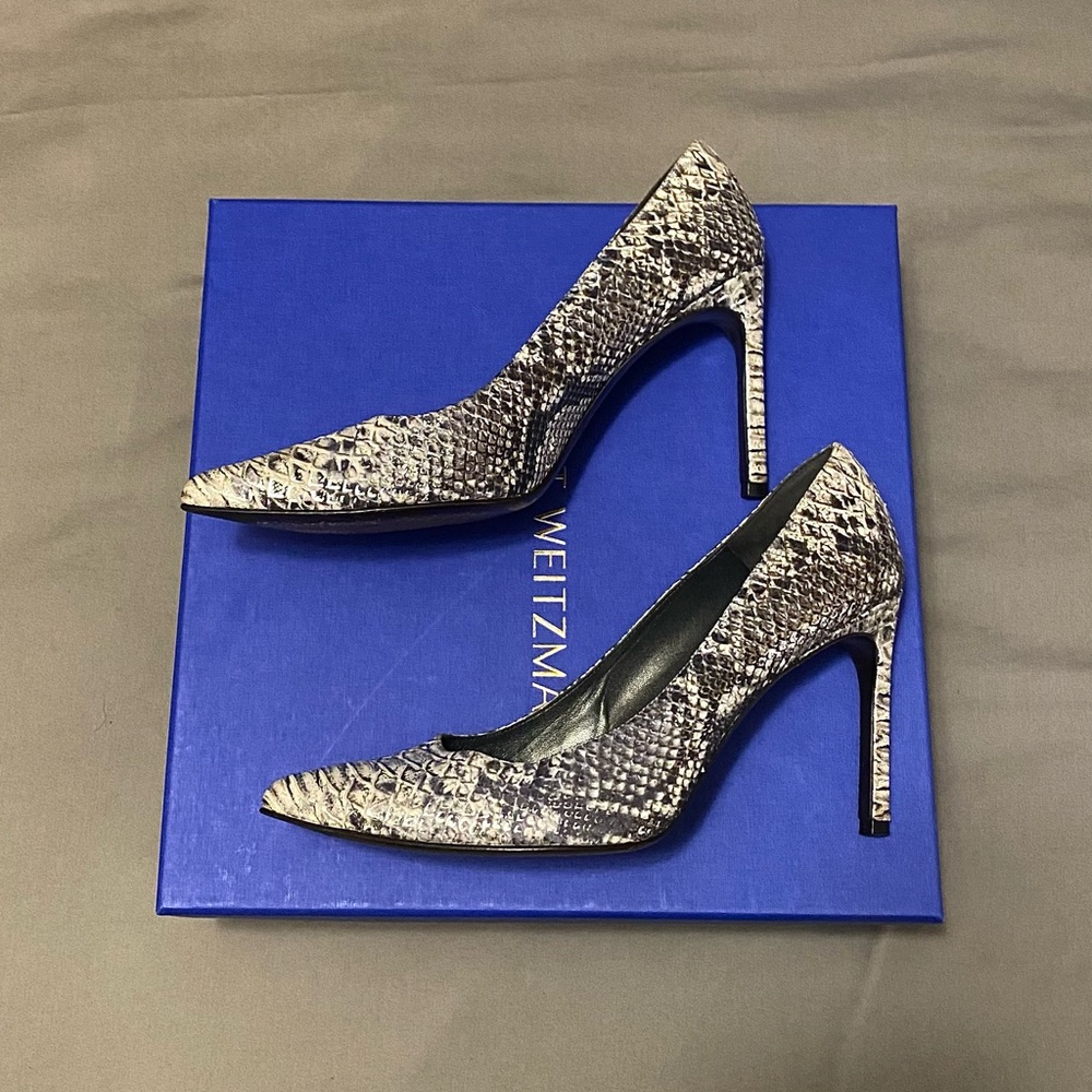 Stewart Weizmann Snake Skin Pumps